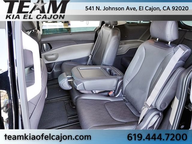 Certified 2025 Kia Carnival EX FWD image 16