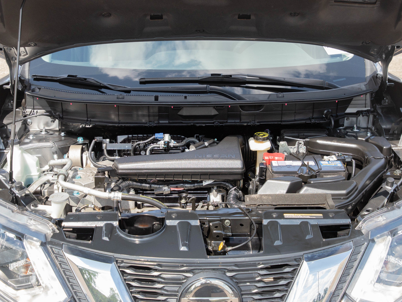 Used 2020 Nissan Rogue SV AWD/4WD image 30