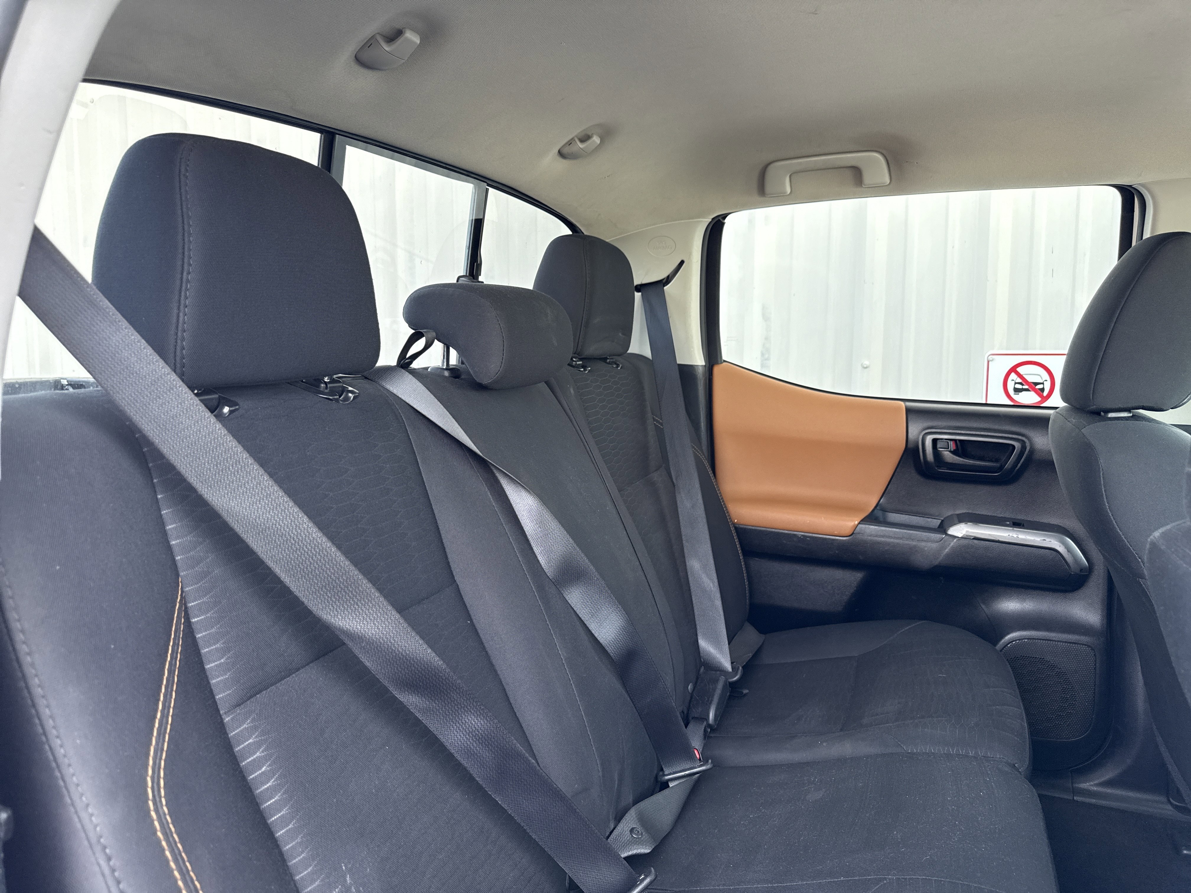 Used 2017 Toyota Tacoma SR5 w/ Tow Package image 34