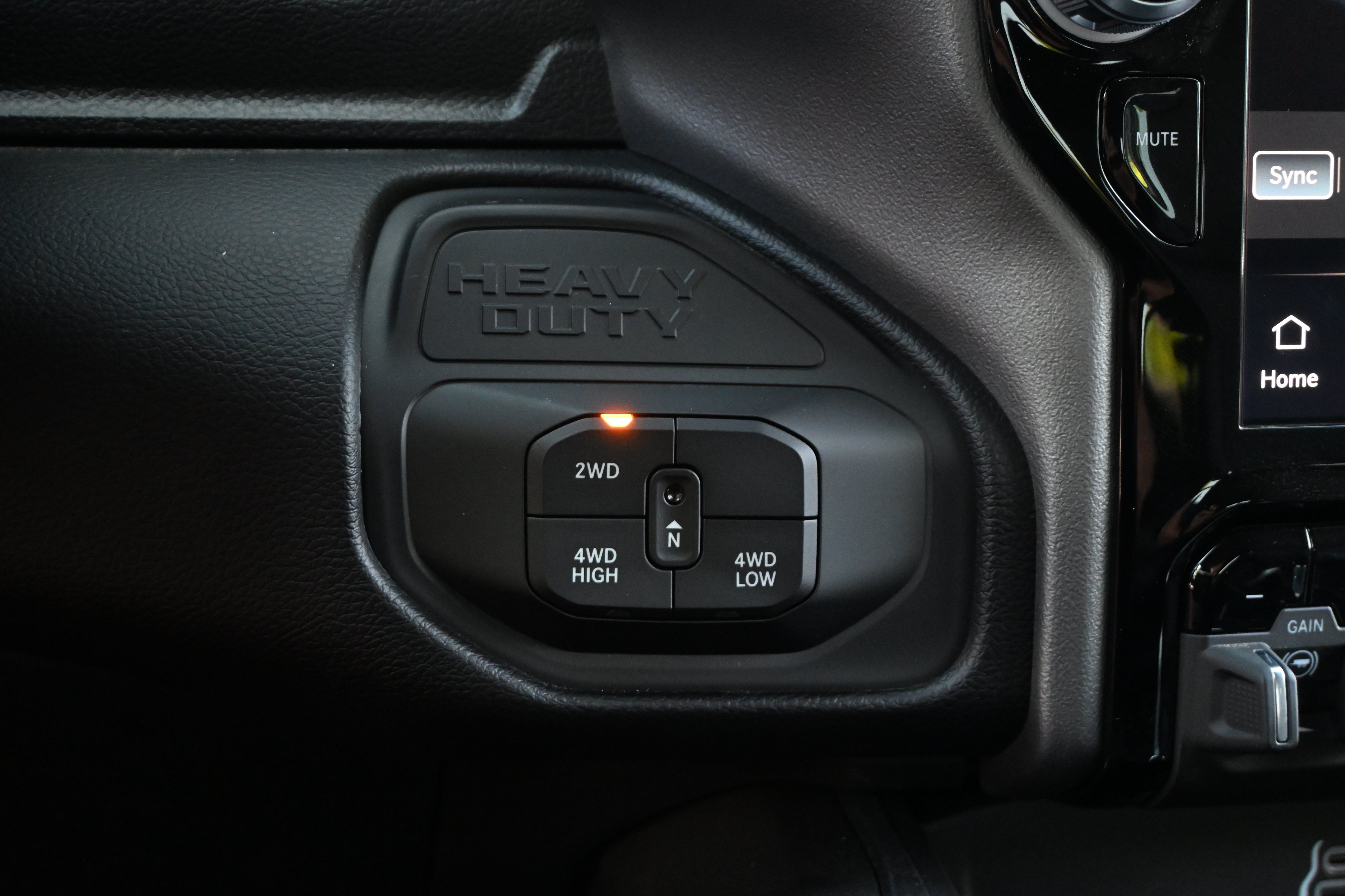 New 2026 RAM 2500 Big Horn AWD/4WD image 27