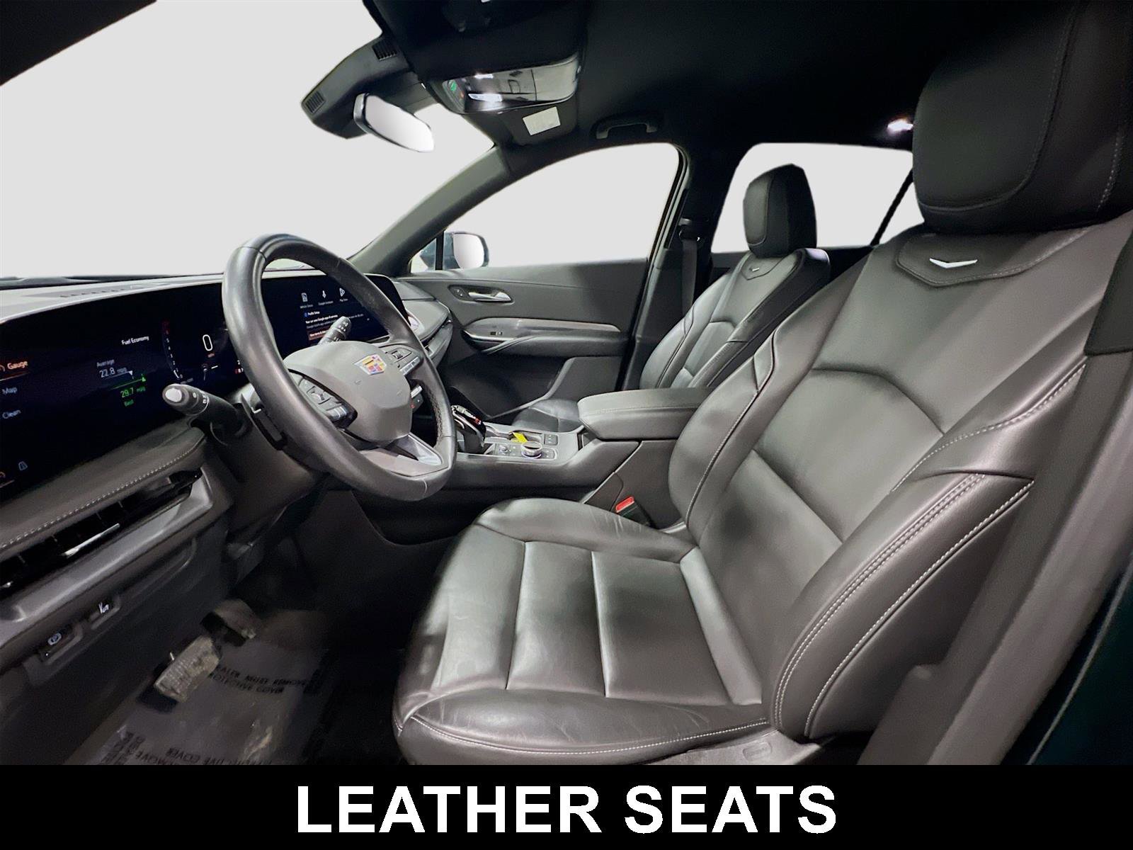 Used 2025 Cadillac XT4 Premium Luxury image 11