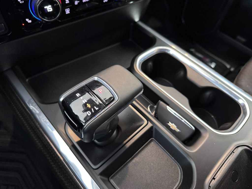 Certified 2025 Chevrolet Silverado 1500 RST AWD/4WD image 24