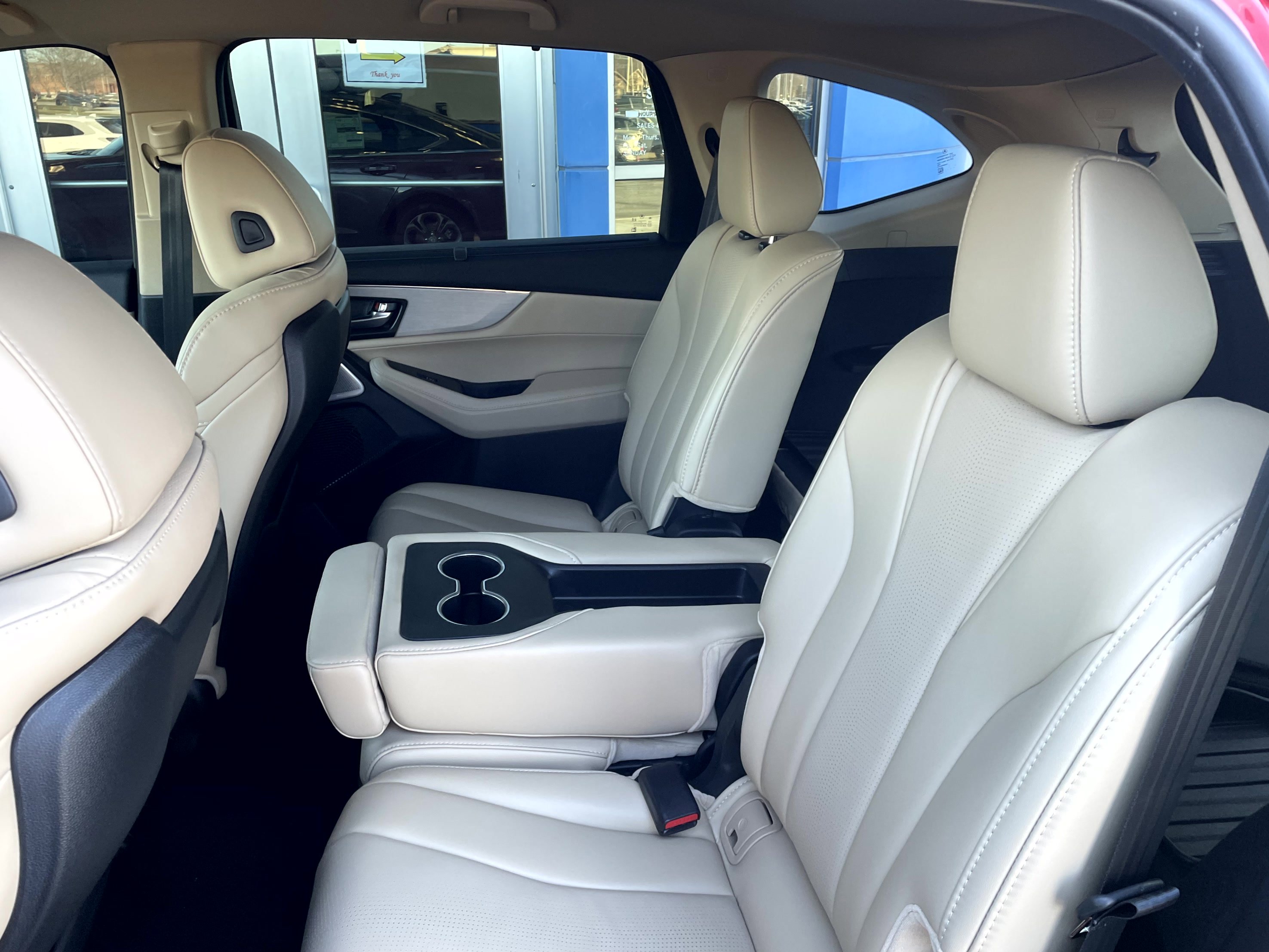 Used 2025 Acura MDX SH-AWD w/ Technology Package image 9