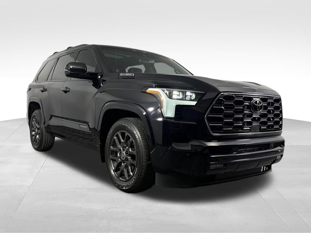 Used 2024 Toyota Sequoia Platinum AWD/4WD image 4