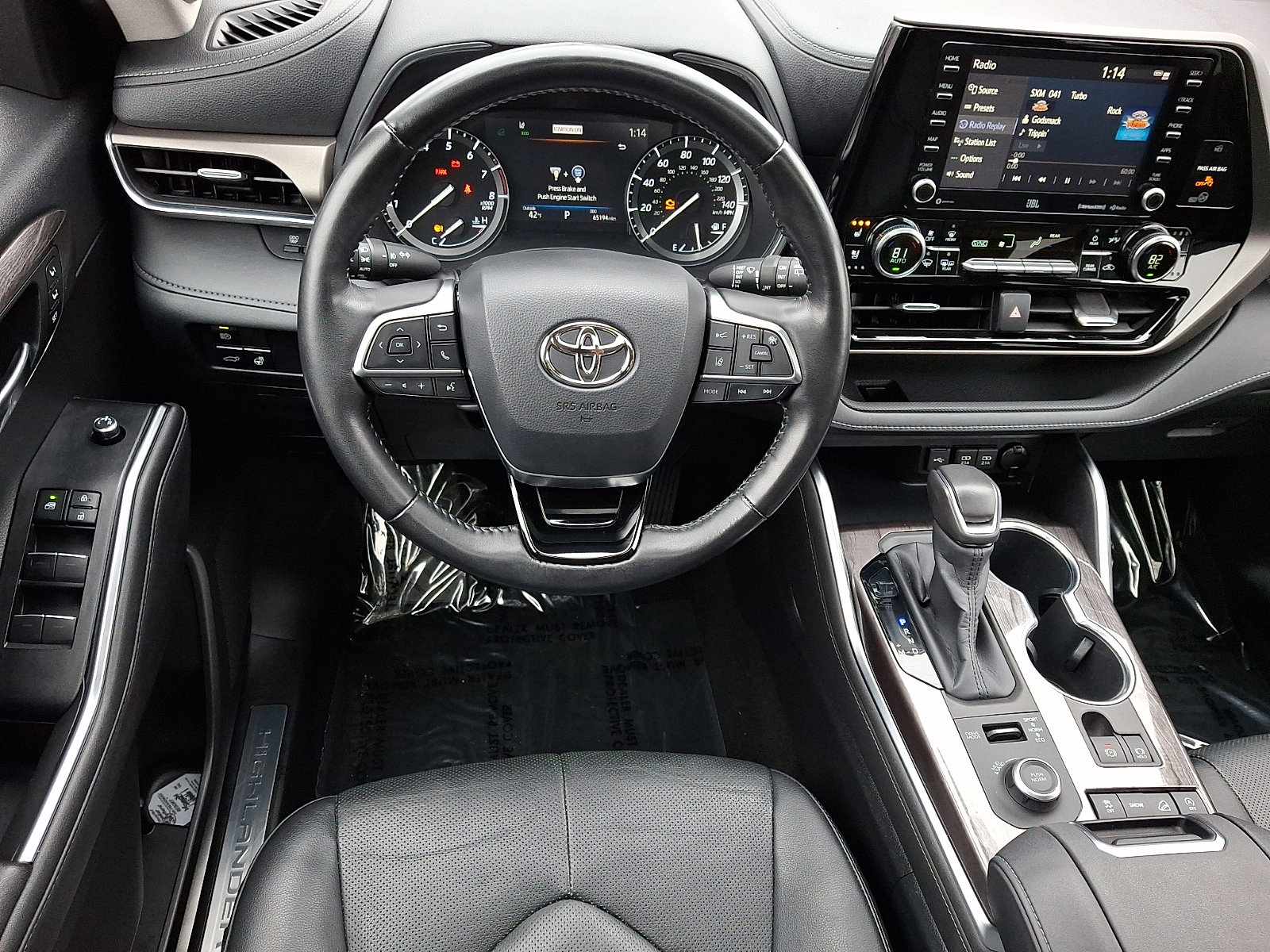 Used 2020 Toyota Highlander Limited image 12