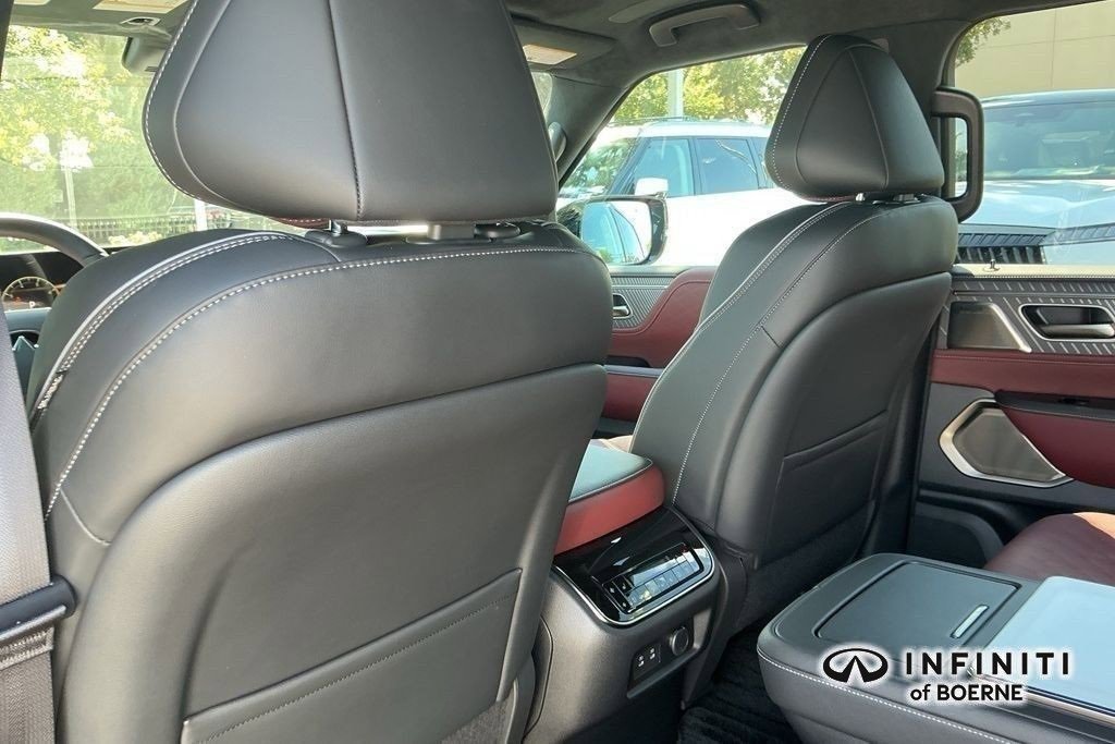 Certified 2026 INFINITI QX80 Autograph w/ Premium Cargo Package image 25
