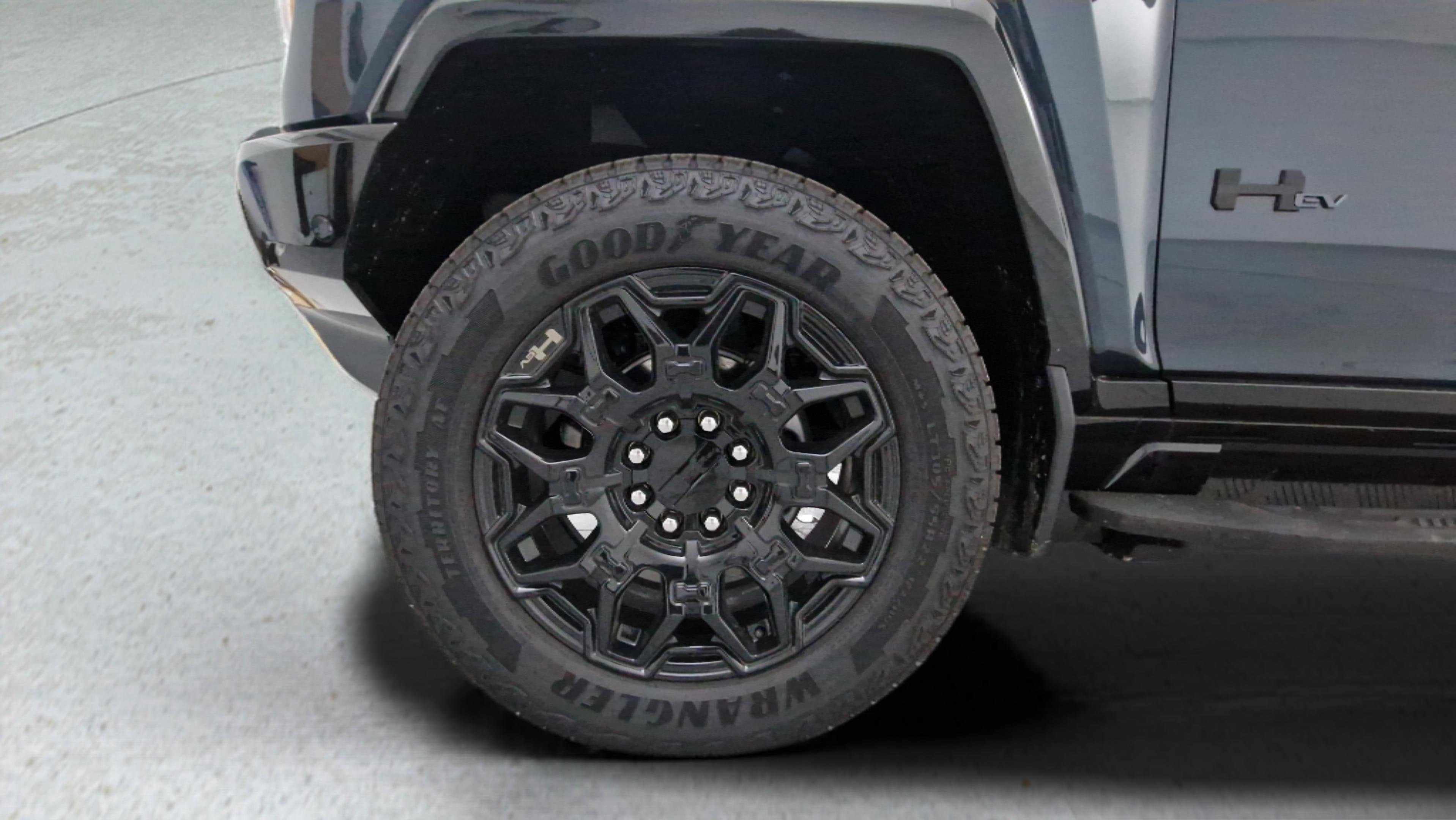 New 2025 GMC Hummer EV 2X AWD/4WD image 9