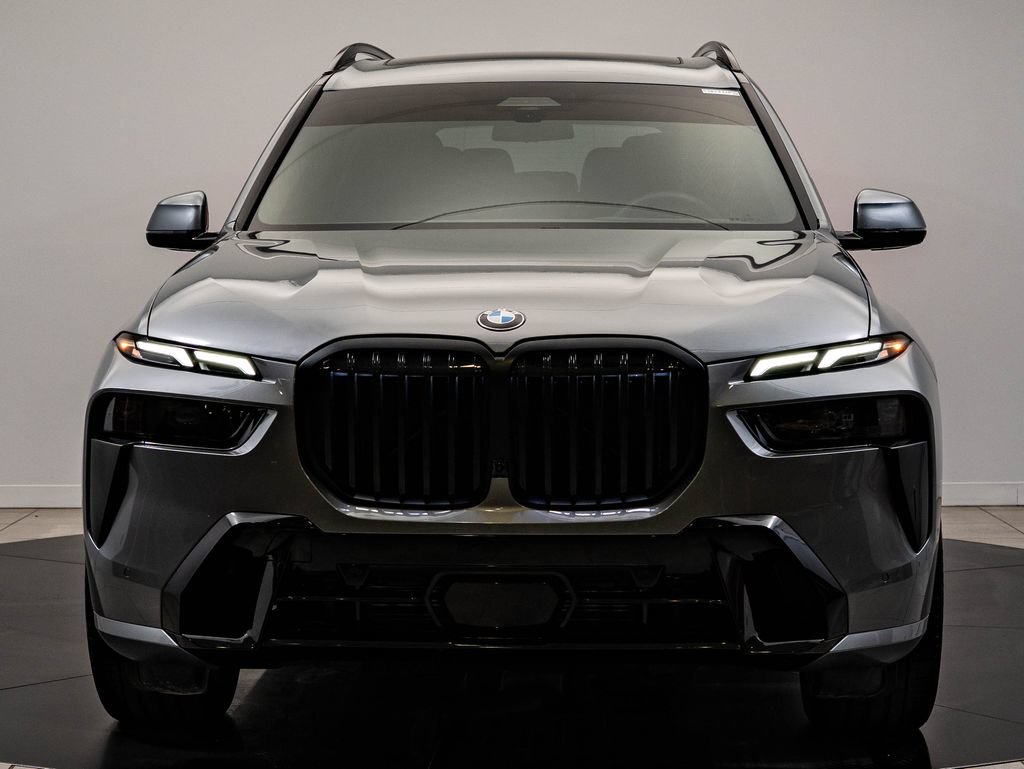 Certified 2026 BMW X7 xDrive40i w/ Executive Package AWD/4WD image 2