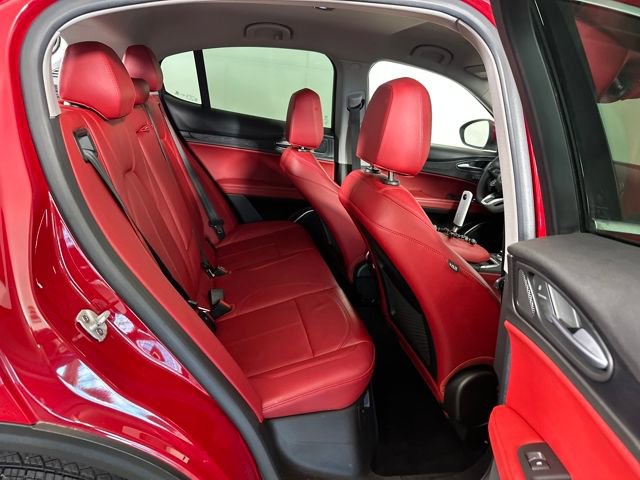 Used 2021 Alfa Romeo Stelvio Sprint image 27