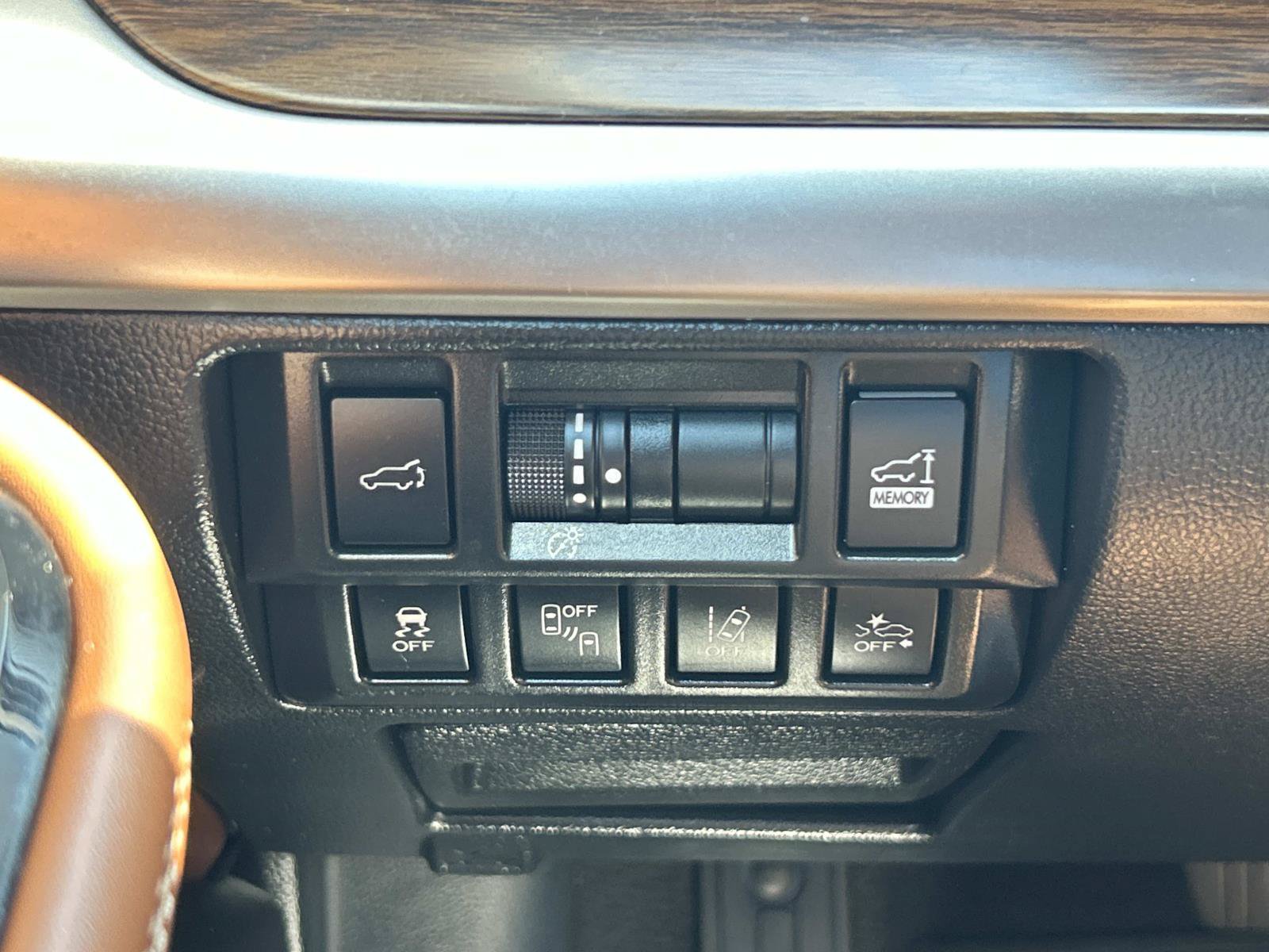 Used 2018 Subaru Outback 2.5i Touring AWD/4WD image 43