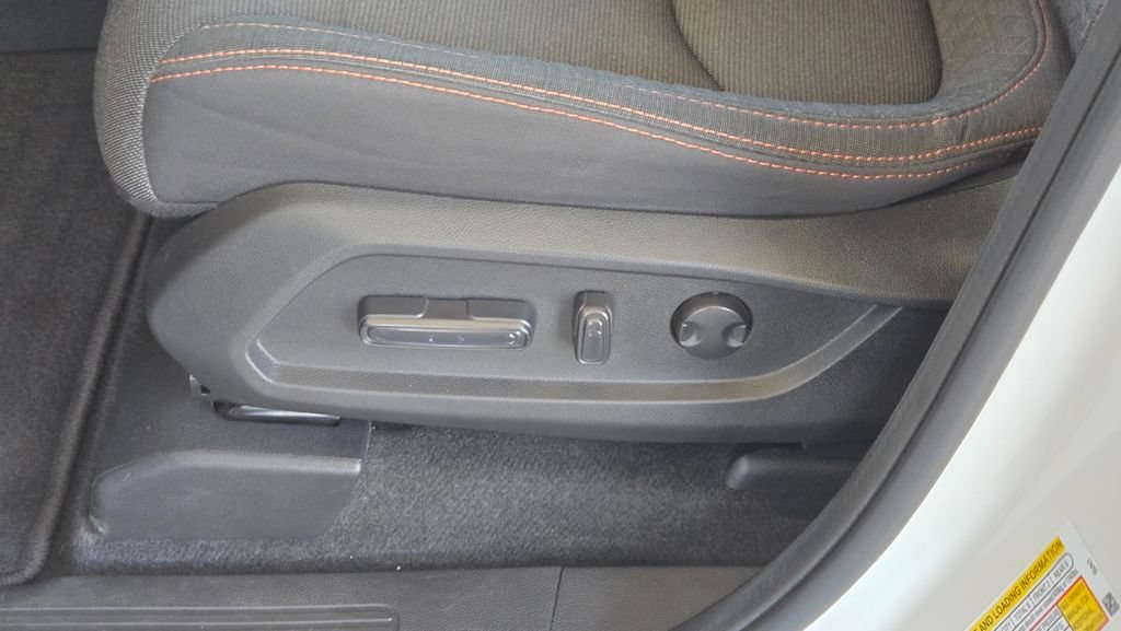 Used 2025 Honda Pilot Sport image 14