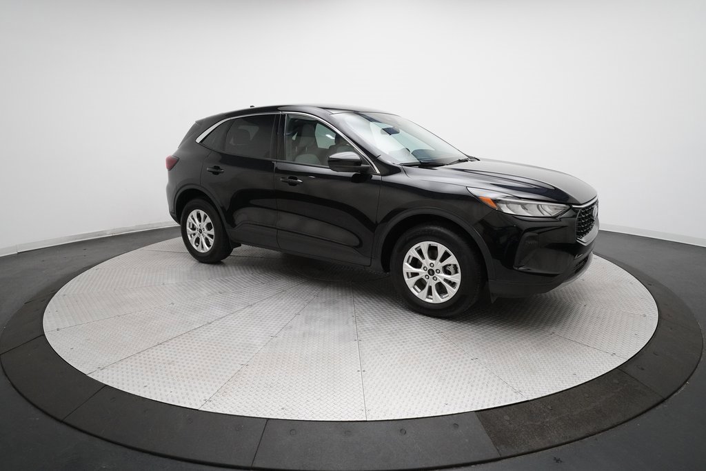 Used 2023 Ford Escape Active w/ Tech Pack #2 image 12