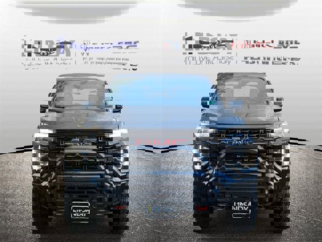 New 2026 GMC Canyon AT4X w/ Off-Road Front Bumper Package image 6