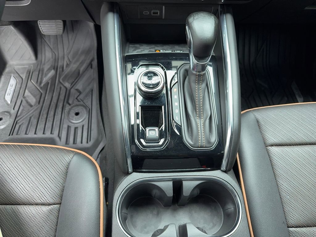 Used 2024 GMC Canyon AT4 w/ AT4 Premium Package image 38