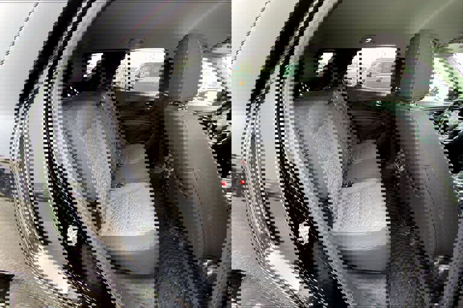 Used 2024 Chevrolet Equinox LT image 20