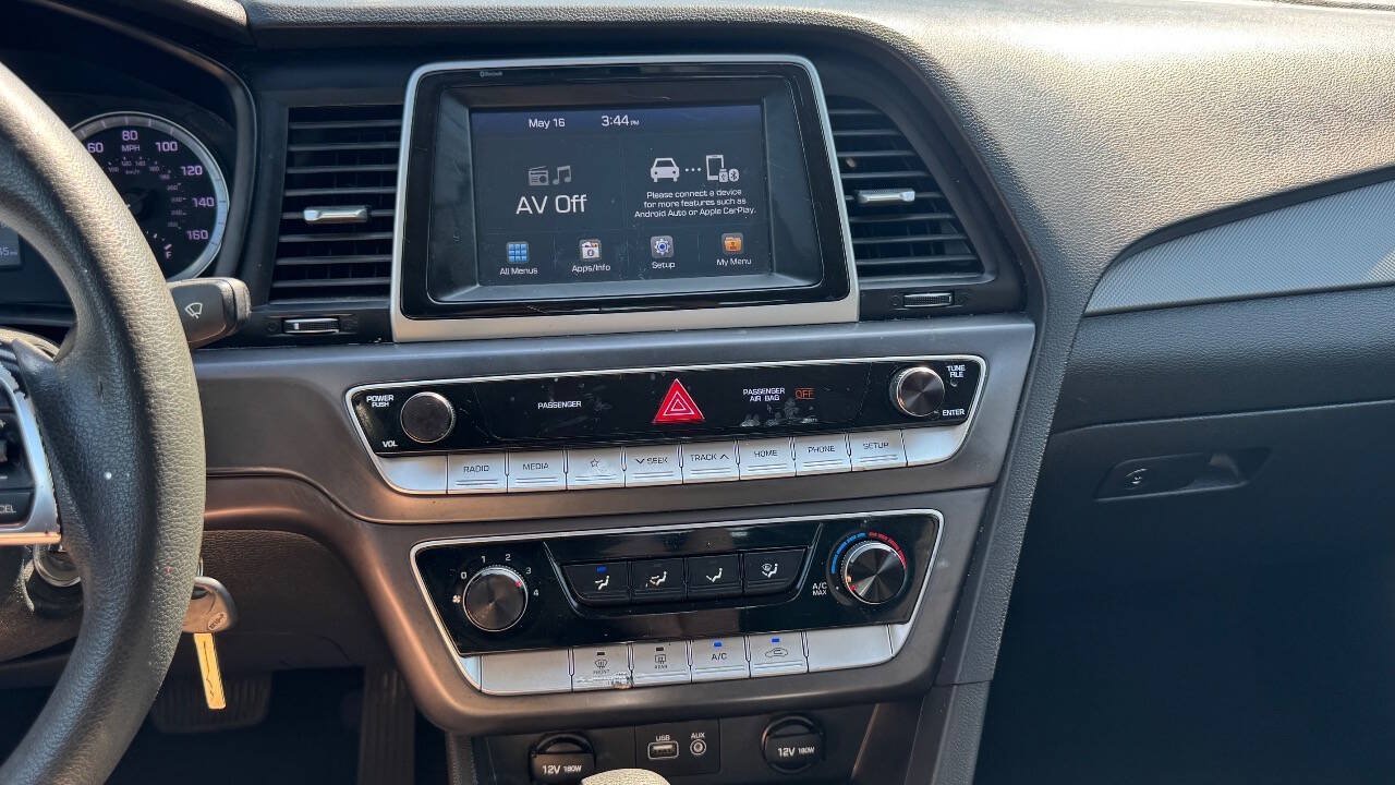 Used 2018 Hyundai Sonata SE FWD image 18