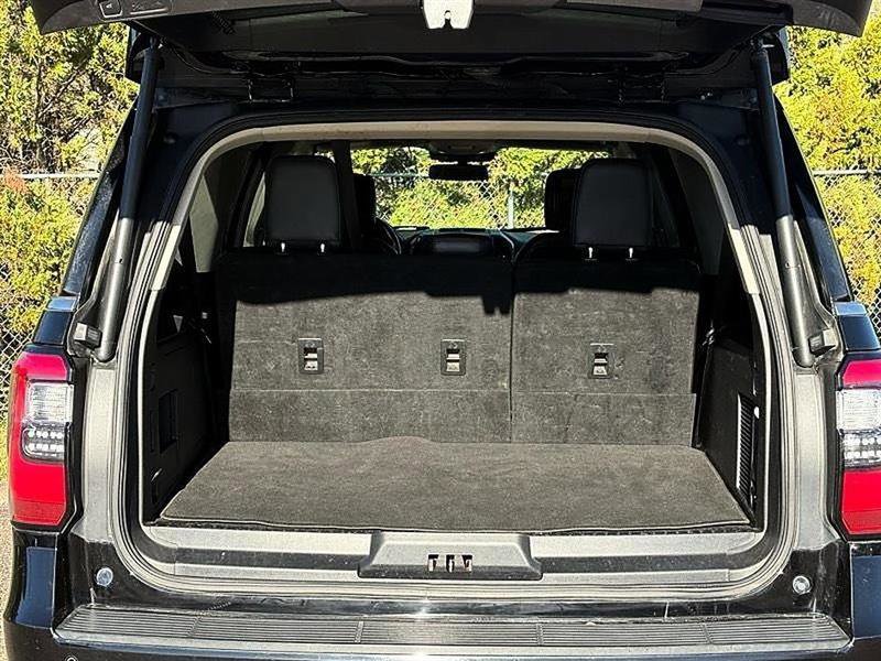 Used 2018 Ford Expedition Max Platinum image 56