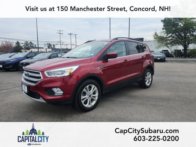Used 2017 Ford Escape SE w/ Equipment Group 201A AWD/4WD image 4