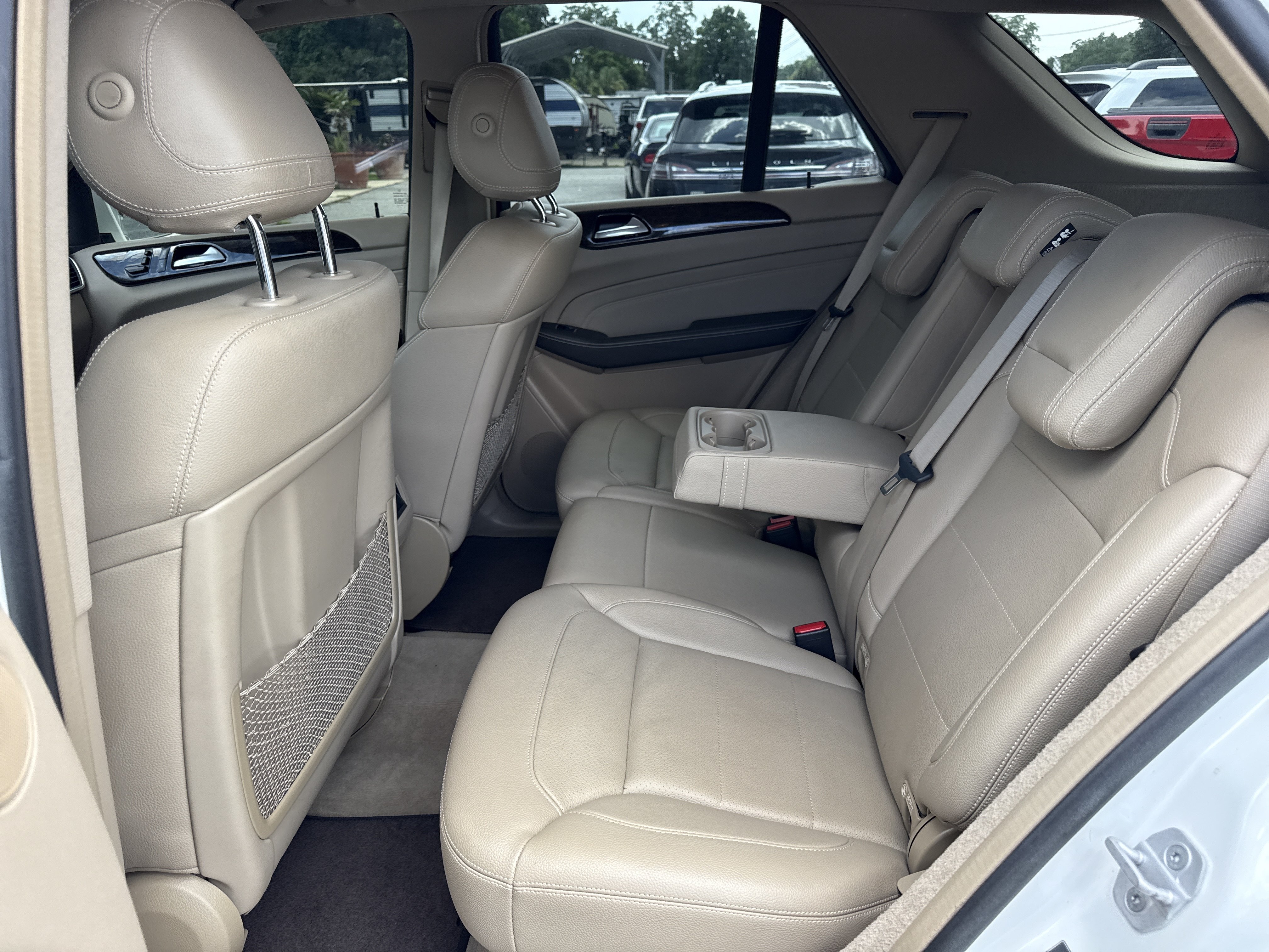 Used 2015 Mercedes-Benz ML 250 BlueTEC 4MATIC image 10