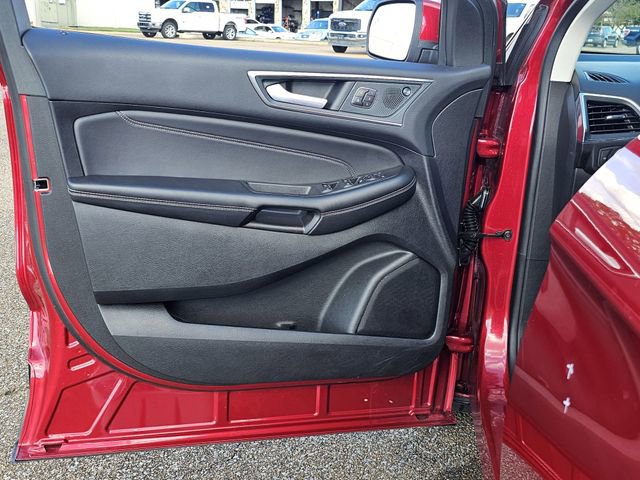 Certified 2024 Ford Edge Titanium image 15