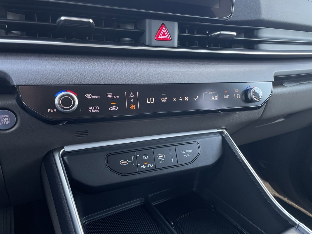 New 2026 Kia Carnival EX image 18