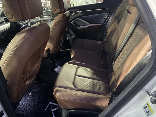 Used 2022 Audi Q3 2.0T Premium w/ Convenience Package image 8