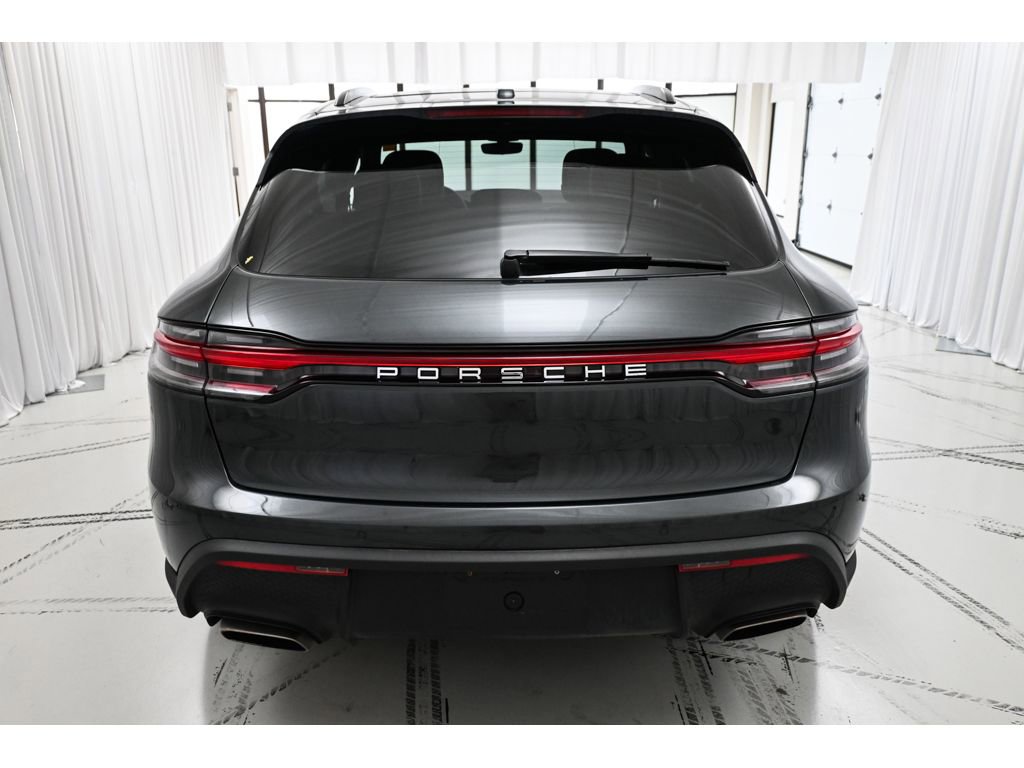 Used 2024 Porsche Macan AWD/4WD image 6