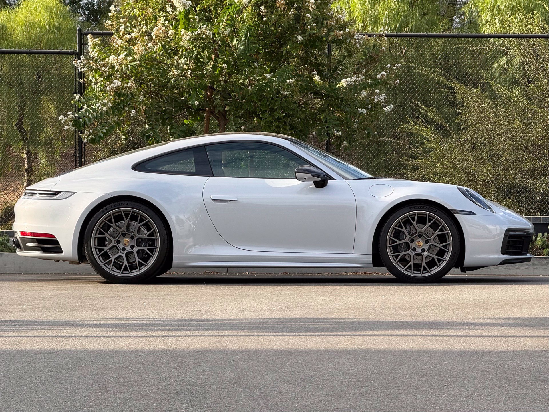 Used 2024 Porsche 911 Carrera RWD image 8