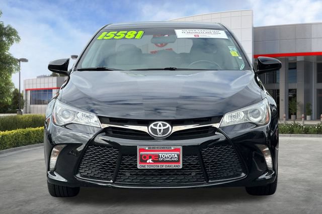 Used 2017 Toyota Camry SE FWD image 11
