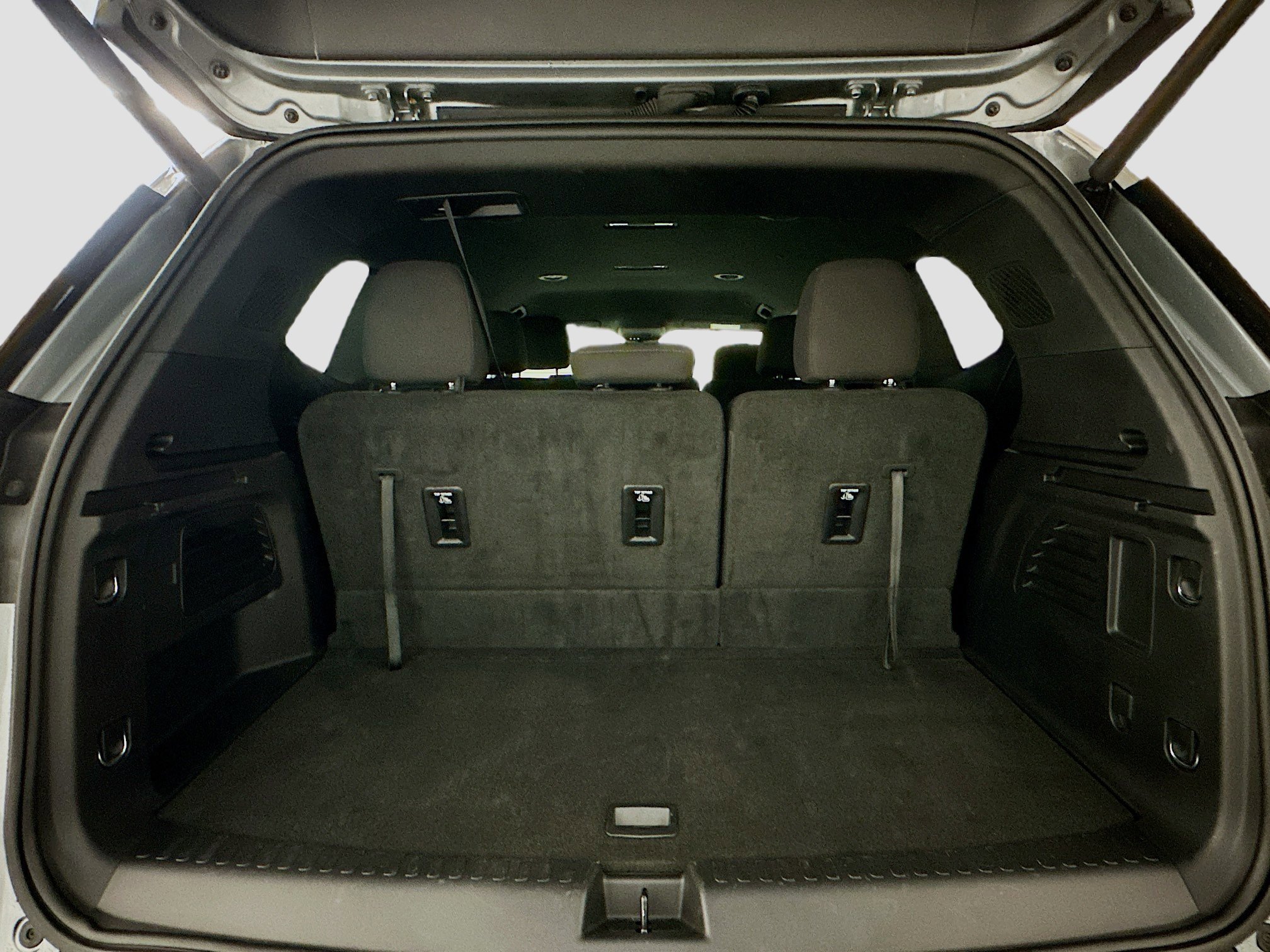 Used 2025 GMC Acadia Elevation image 31