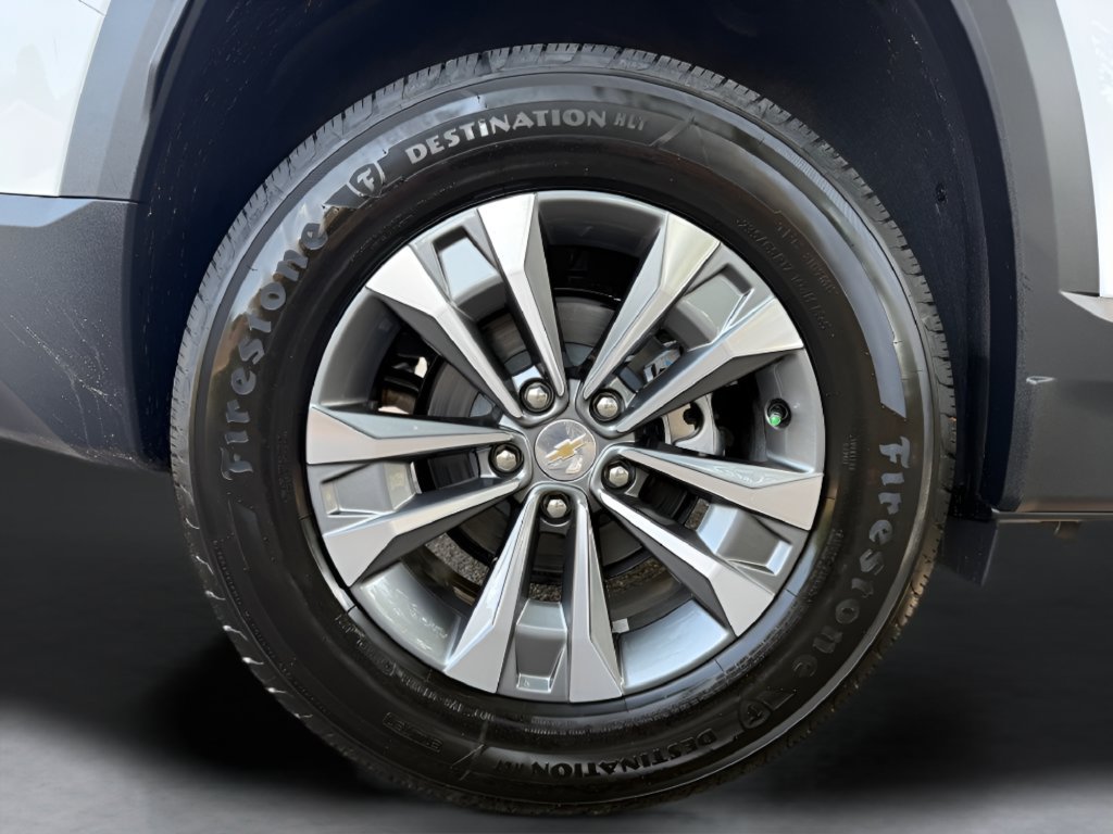 New 2027 Chevrolet Equinox LT FWD image 36