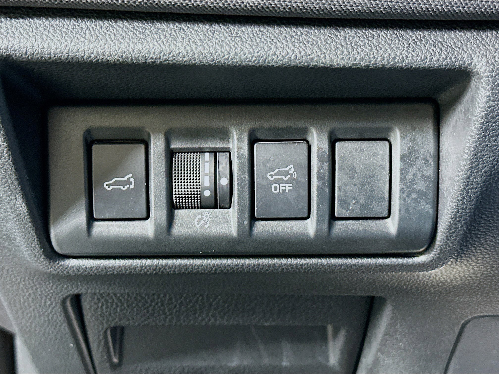 Used 2025 Subaru Outback Premium AWD/4WD image 17