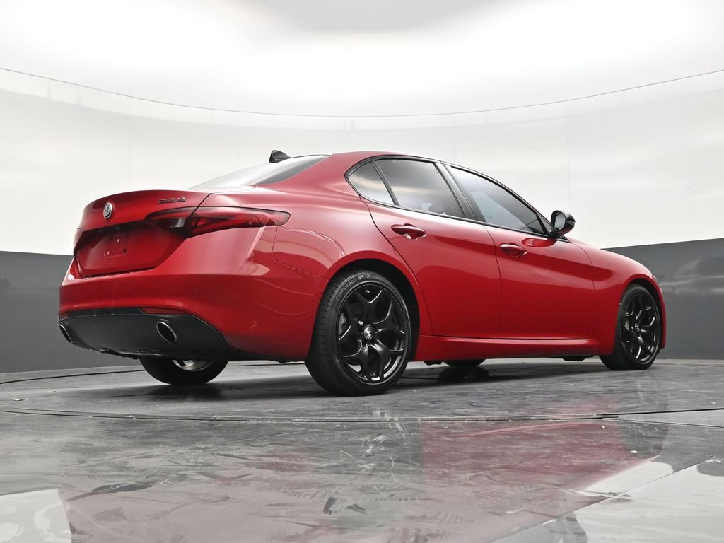 Used 2021 Alfa Romeo Giulia Sprint w/ Nero Edizione RWD image 24