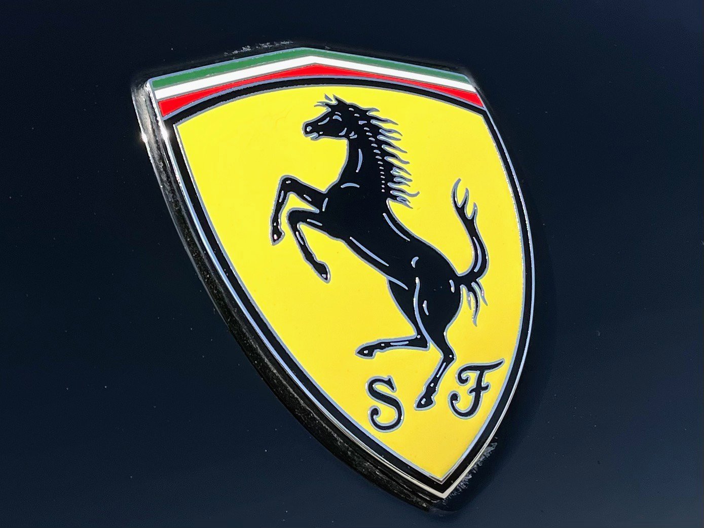 Used 2018 Ferrari GTC4Lusso T image 46