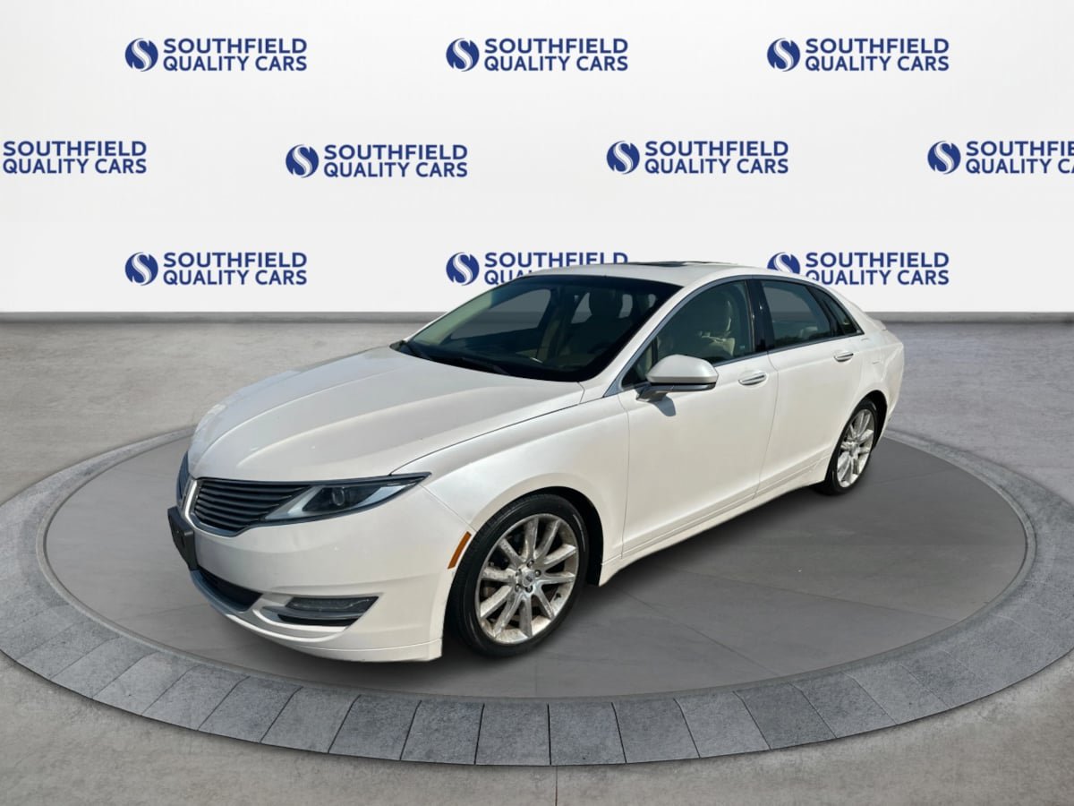 Used 2015 Lincoln MKZ AWD w/ Equipment Group 102A Reserve image 2