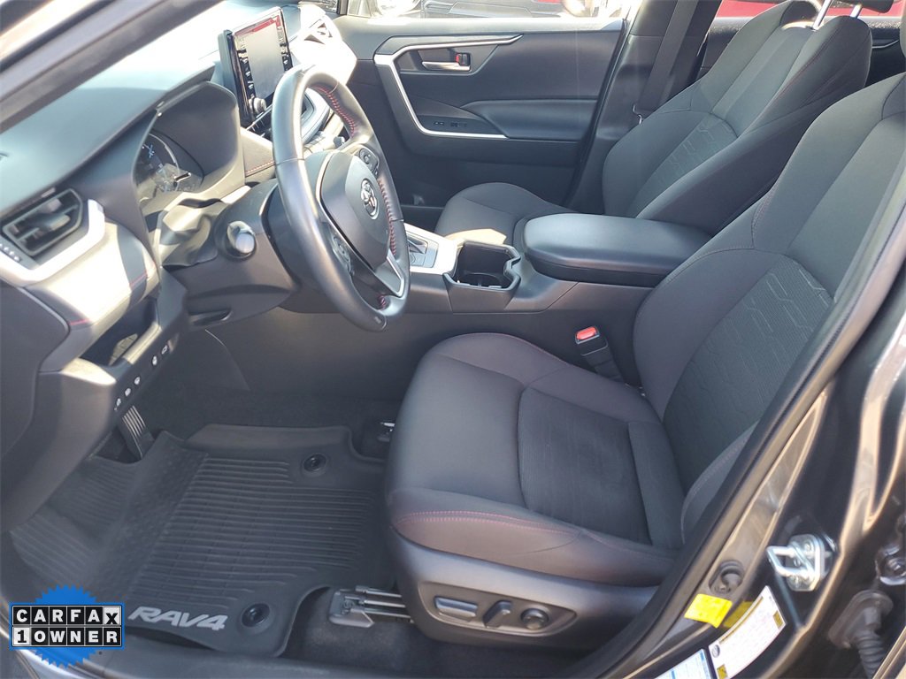 Used 2022 Toyota RAV4 SE image 19