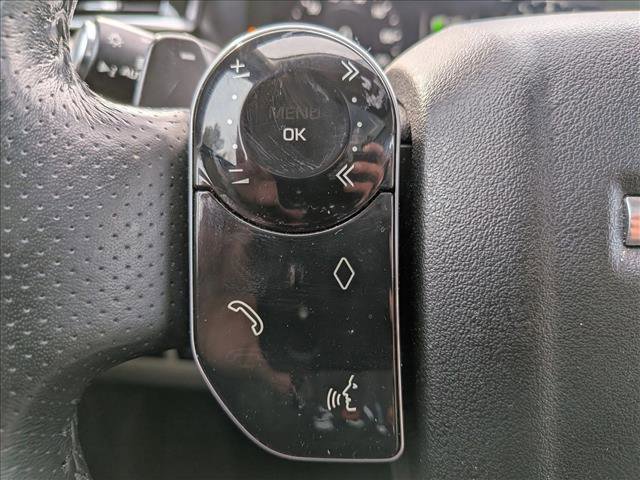 Used 2018 Land Rover Range Rover Velar S image 14