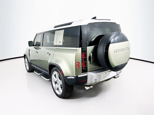 Used 2024 Land Rover Defender 110 SE AWD/4WD image 7