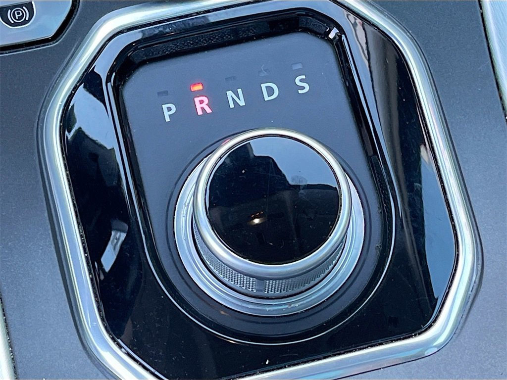 Used 2016 Land Rover Range Rover Evoque SE image 17