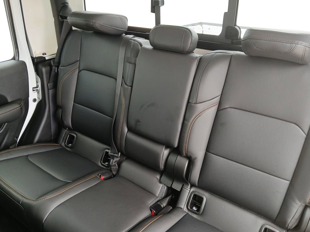 New 2025 Jeep Gladiator Sport image 13