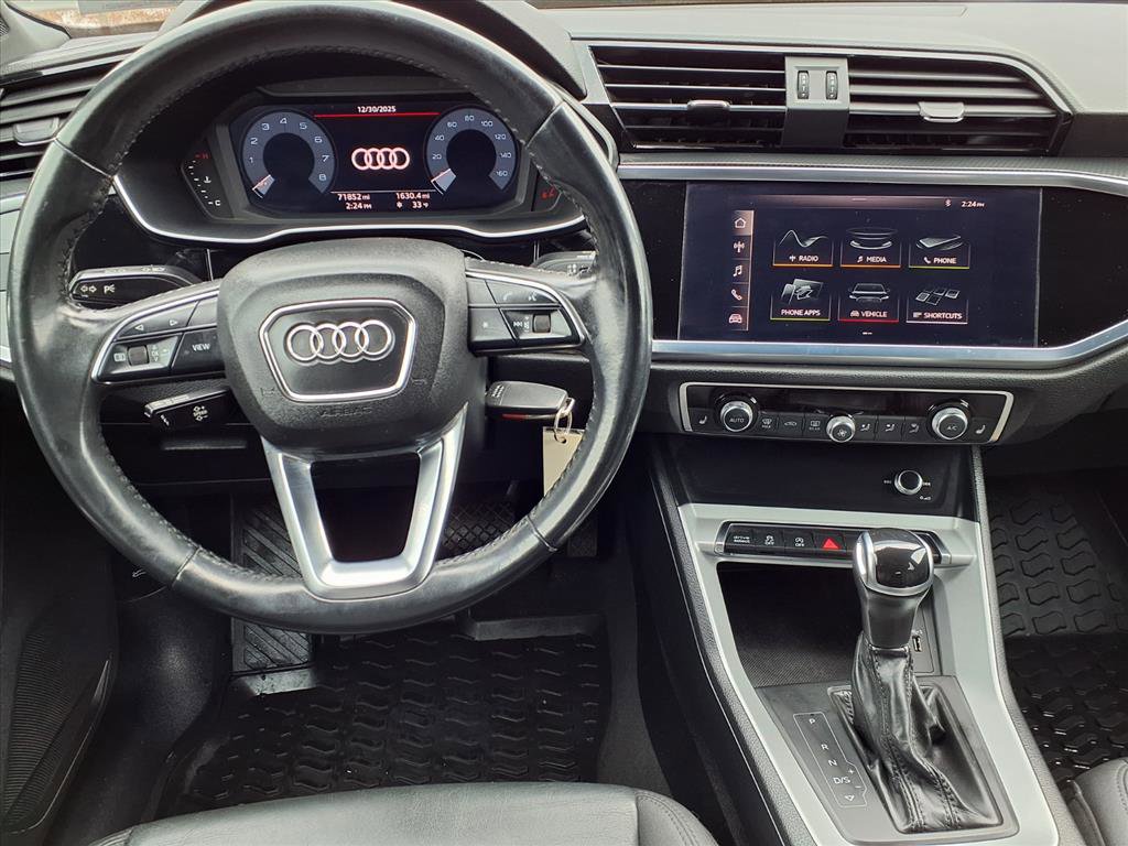 Used 2019 Audi Q3 2.0T Premium image 11