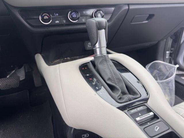 Used 2024 Honda HR-V LX image 13