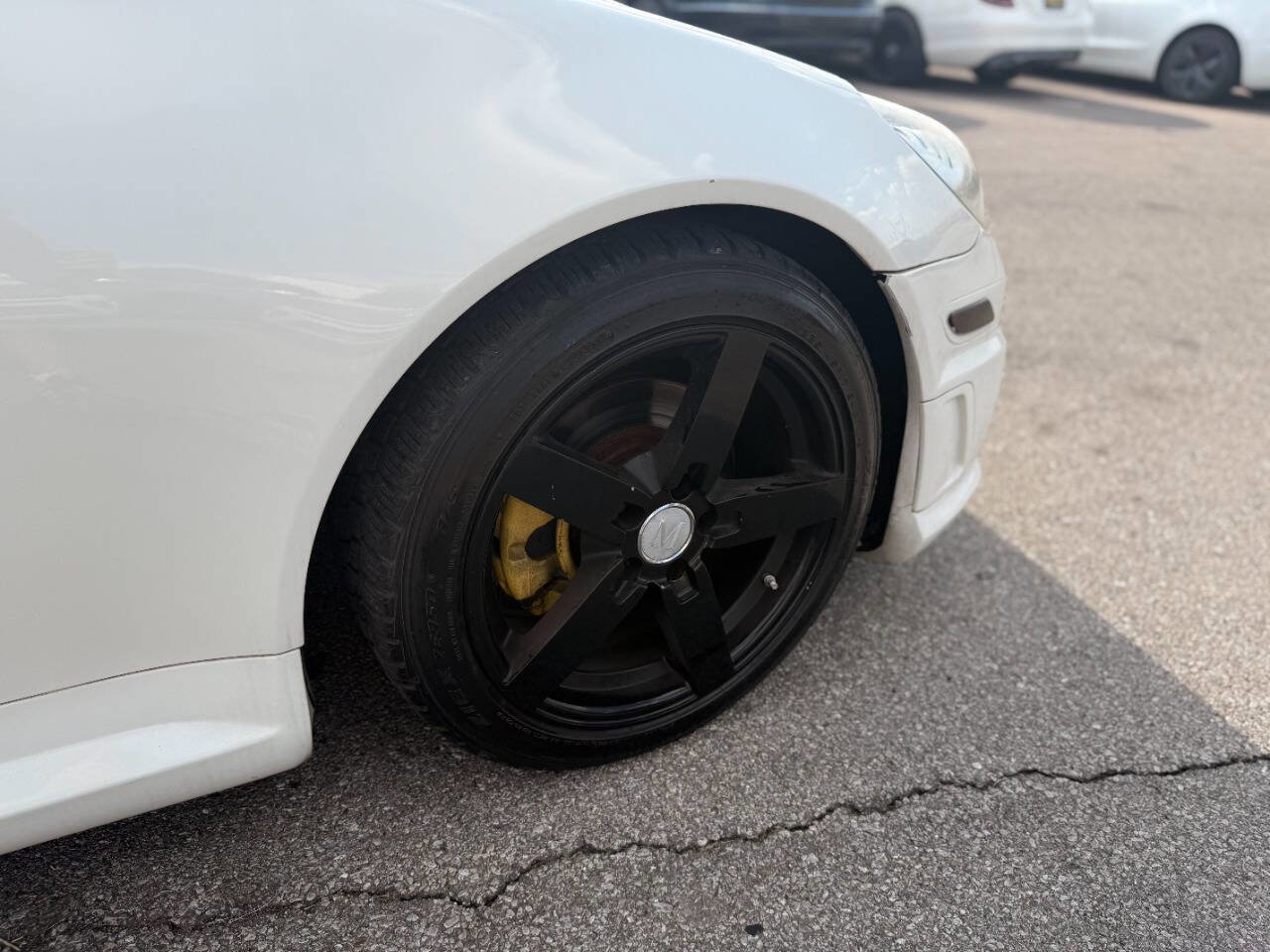 Used 2011 Mercedes-Benz SLK 300 image 25