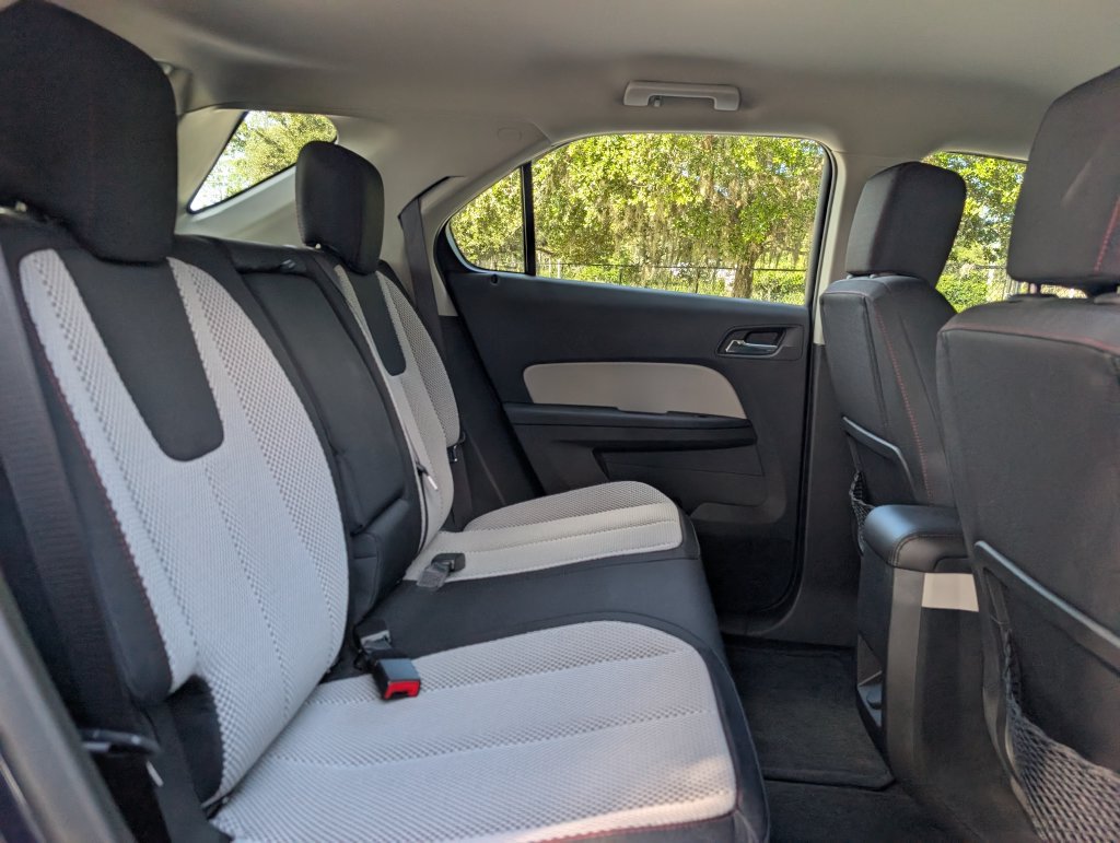 Used 2017 Chevrolet Equinox LS FWD image 19