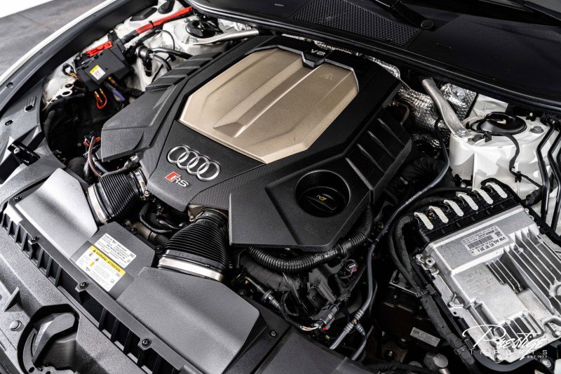 Used 2022 Audi RS 6 w/ Executive Package image 7