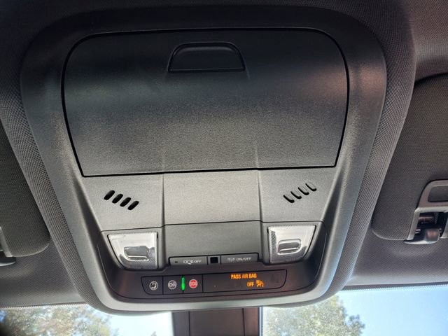 Certified 2022 Chevrolet Equinox RS w/ LPO, Floor Liner Package image 34