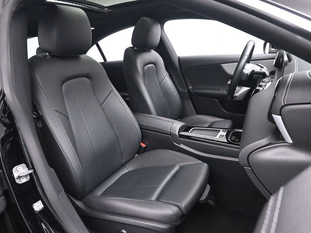 Used 2025 Mercedes-Benz CLA 250 4MATIC image 27