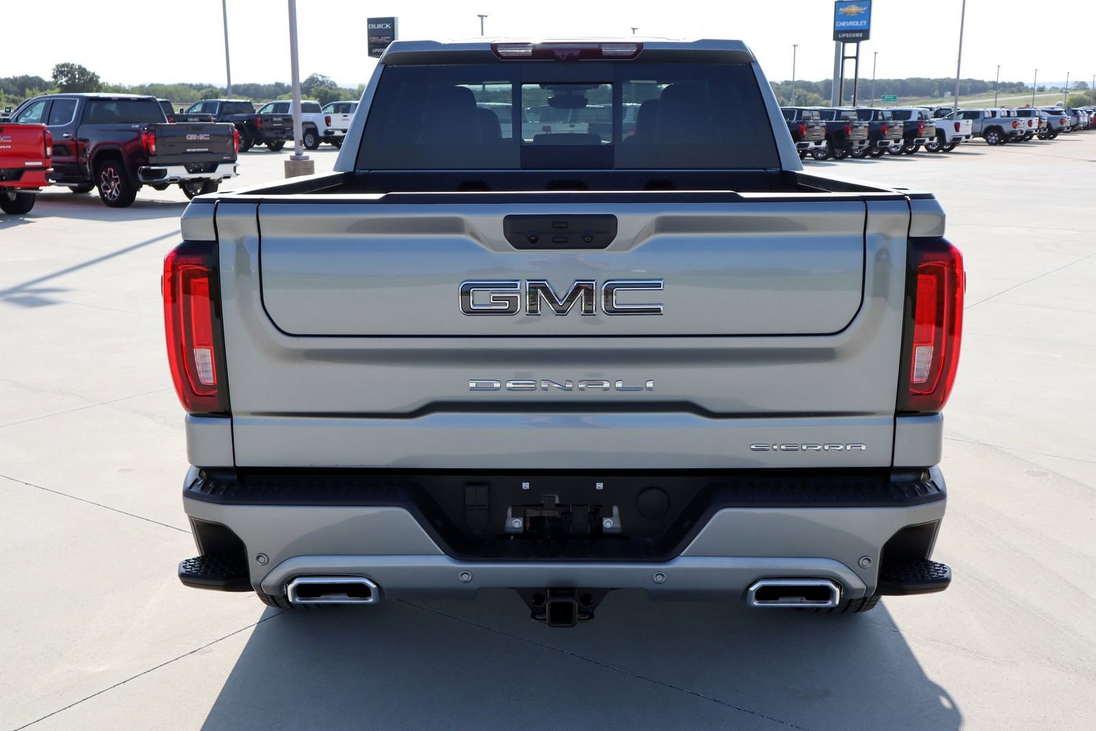 New 2025 GMC Sierra 1500 Denali Ultimate AWD/4WD image 5