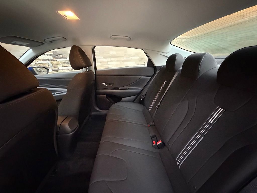 Certified 2023 Hyundai Elantra SEL w/ Convenience Package image 26