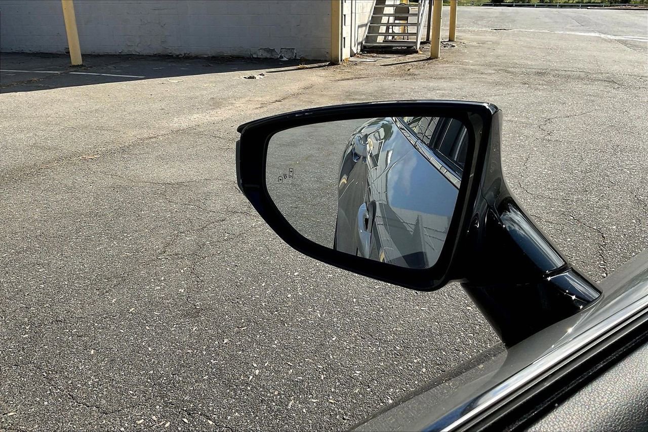 Used 2025 Lexus IS 350 F Sport w/ Accessory Package image 29